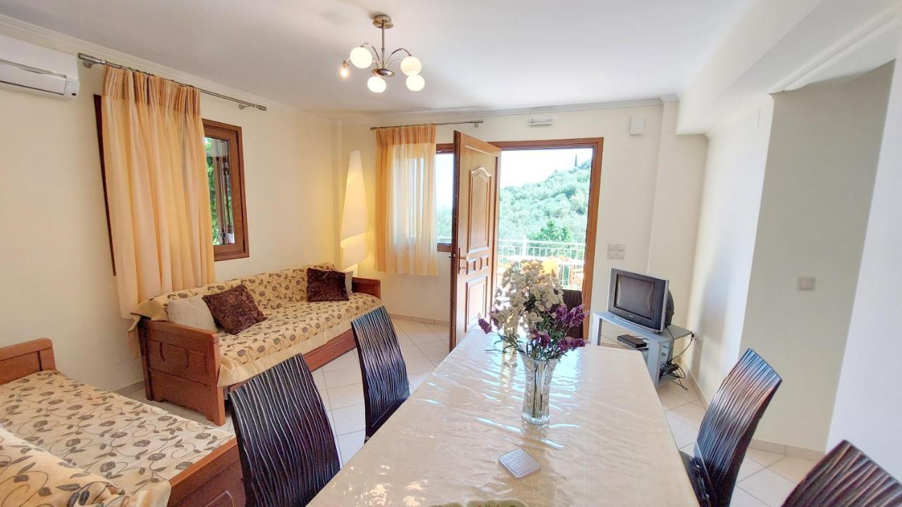 Euryclea Apartments Perachori Ngoại thất bức ảnh